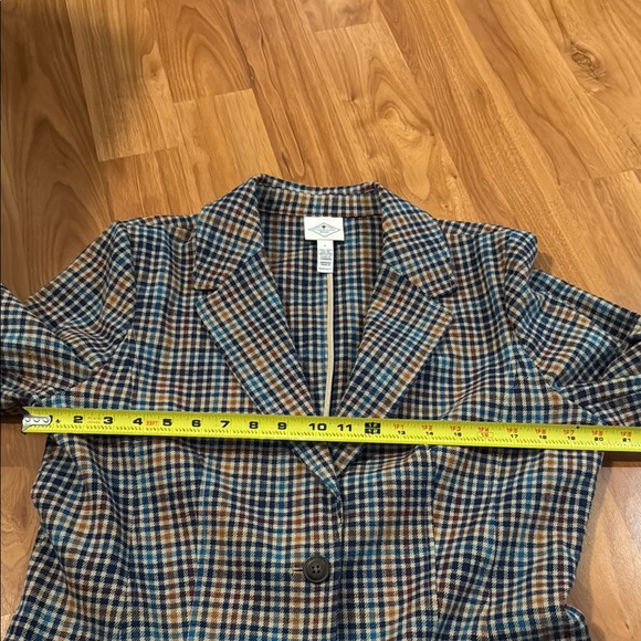 Plaid Women's Blazer - Picture 3 of 6